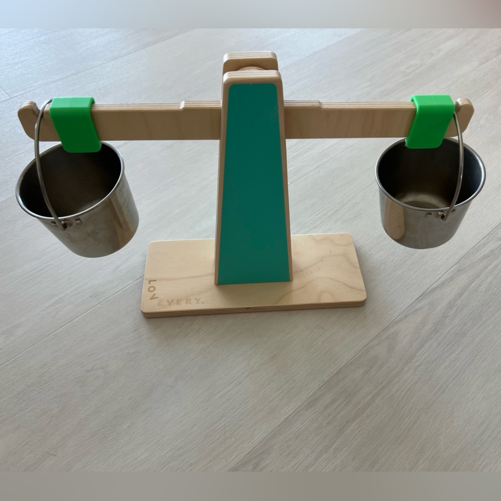 Lovevery scale and 2 pails the enthusiast play kit months 28, 29, 30